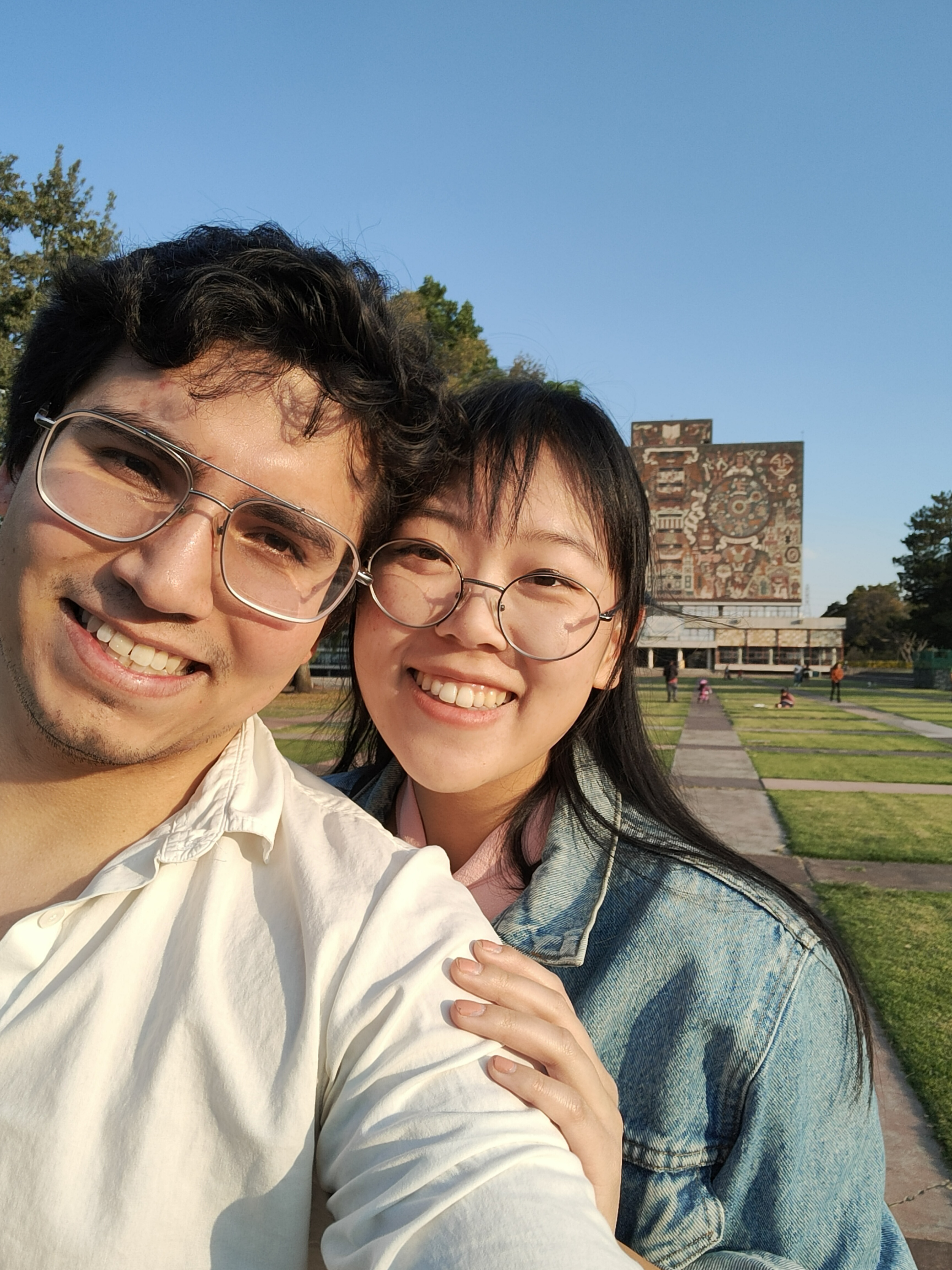 Engagement portrait outdoors